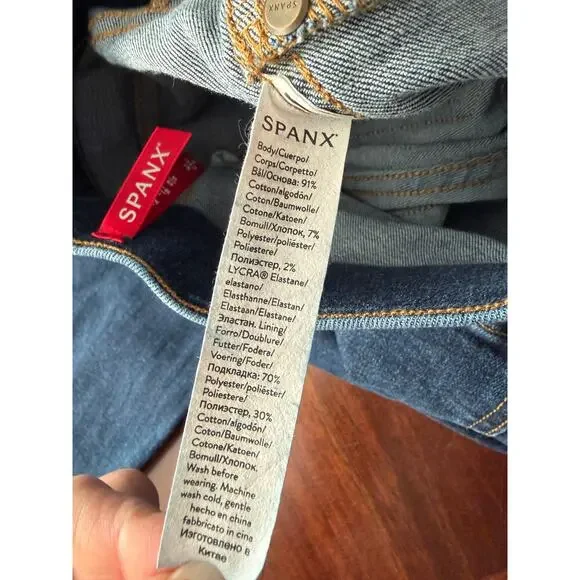 Spanx Women's Dark Wash Skinny Jeans Stretch Waistband Size Small - Picture 4 of 5